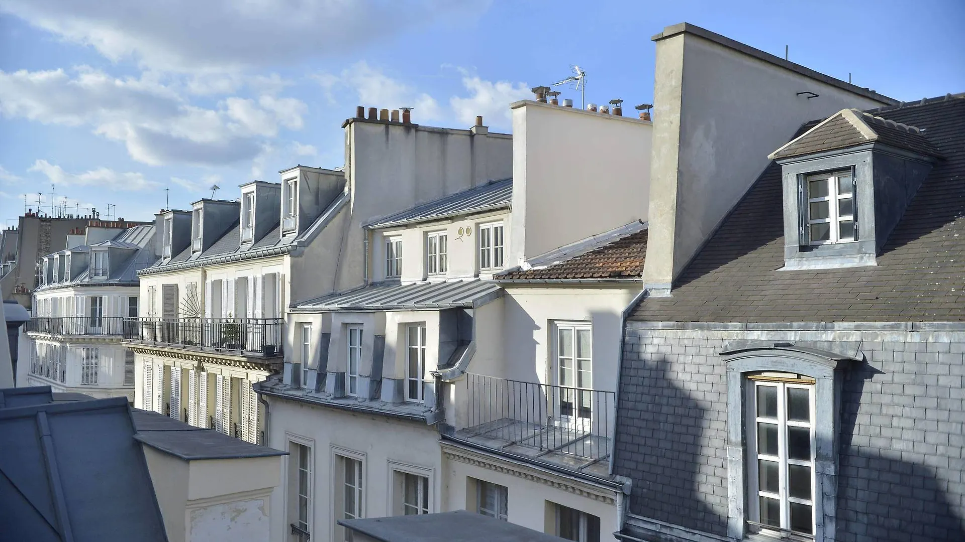 Eugenie 3* Paris
